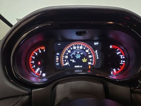 Used 2021 Dodge Durango SXT image 18