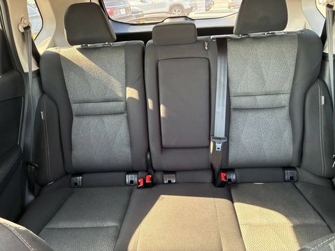Used 2026 Nissan Rogue SV AWD/4WD image 40