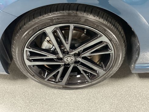 Used 2025 Toyota Camry XSE image 13