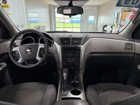 Used 2009 Chevrolet Traverse LS FWD image 13