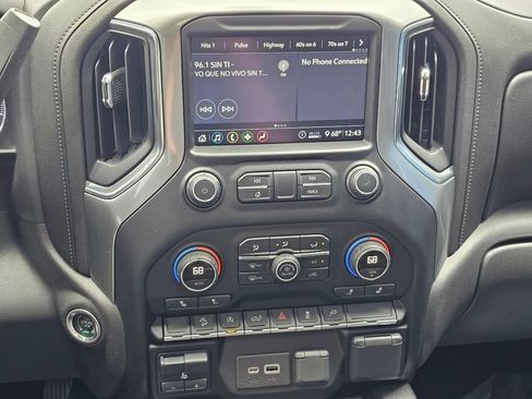 Used 2020 Chevrolet Silverado 1500 LT Trail Boss AWD/4WD image 30