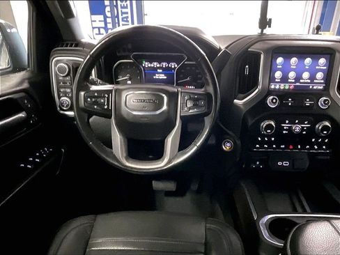 Used 2019 GMC Sierra 1500 Denali w/ Denali Ultimate Package AWD/4WD image 17