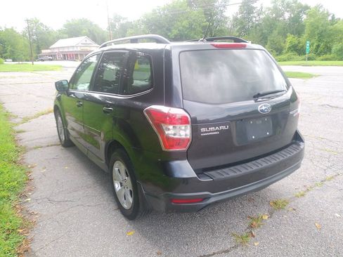 Used 2015 Subaru Forester 2.5i Premium w/ All-Weather Package AWD/4WD image 7