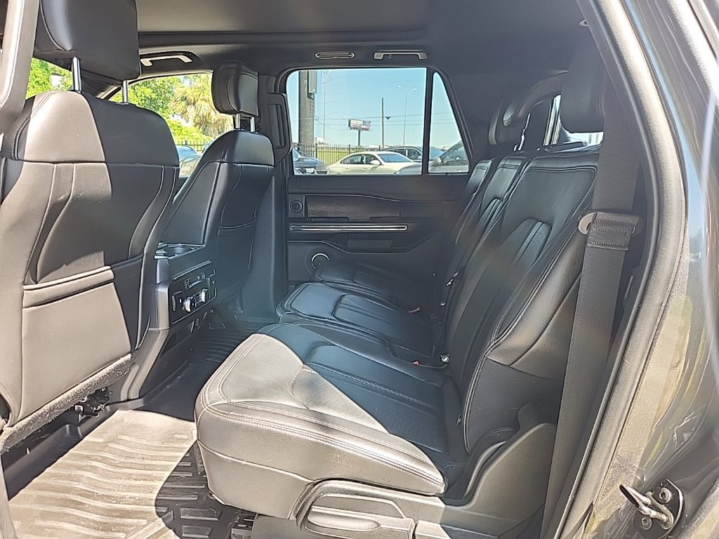 Used 2018 Ford Expedition Max Limited AWD/4WD image 3