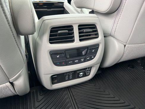 Used 2019 Honda Pilot Touring image 21