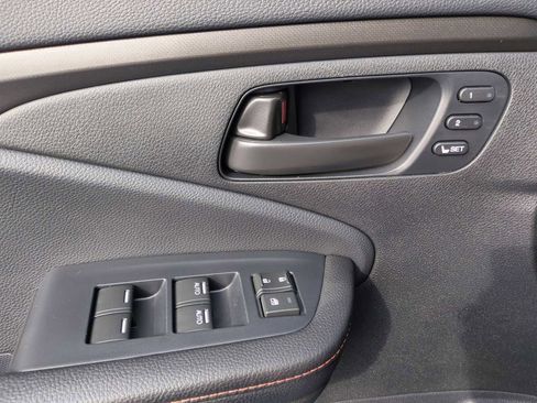 Used 2025 Honda Passport TrailSport image 24
