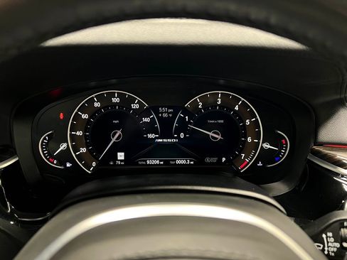 Used 2018 BMW M550i xDrive AWD/4WD image 26