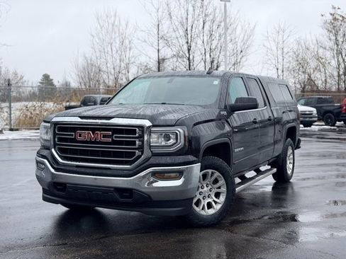 Used 2019 GMC Sierra 1500 SLE w/ SLE Value Package image 1