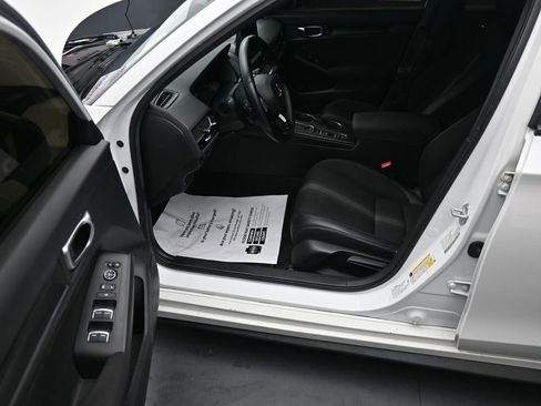 Used 2023 Honda Civic Sport image 15