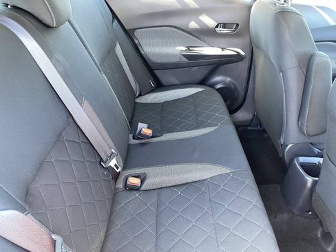 Certified 2020 Nissan Kicks SV FWD image 12
