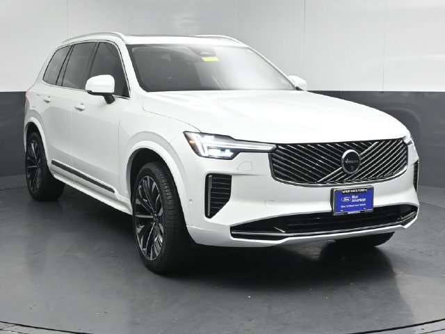 Used 2025 Volvo XC90 B6 Plus w/ Protection Package Premier AWD/4WD image 1