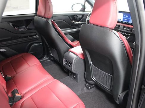 New 2026 Lincoln Corsair Reserve w/ Jet Appearance Package image 32