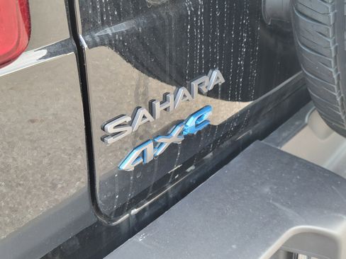 Used 2025 Jeep Wrangler Unlimited Sahara AWD/4WD image 20
