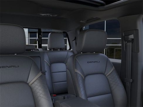 New 2026 GMC Canyon Denali w/ LPO, Denali Black Edition image 24
