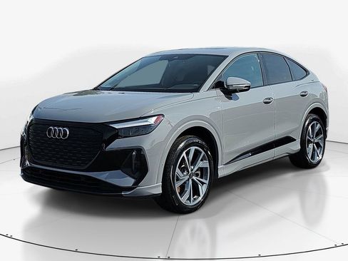 Used 2024 Audi Q4 e-tron Premium Plus w/ Premium Plus AWD/4WD image 8