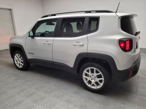 Used 2020 Jeep Renegade Latitude AWD/4WD image 3