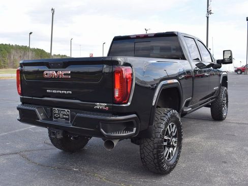 Used 2022 GMC Sierra 2500 AT4 w/ AT4 Premium Plus Package image 3