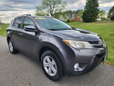Used 2013 Toyota RAV4 XLE image 4