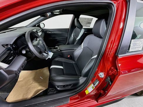 New 2026 Toyota Camry Hybrid AWD/4WD image 11