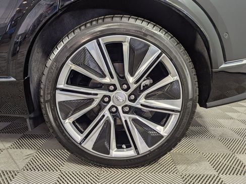 Used 2024 Cadillac Lyriq Luxury w/ LPO, Floor Liner Package image 28