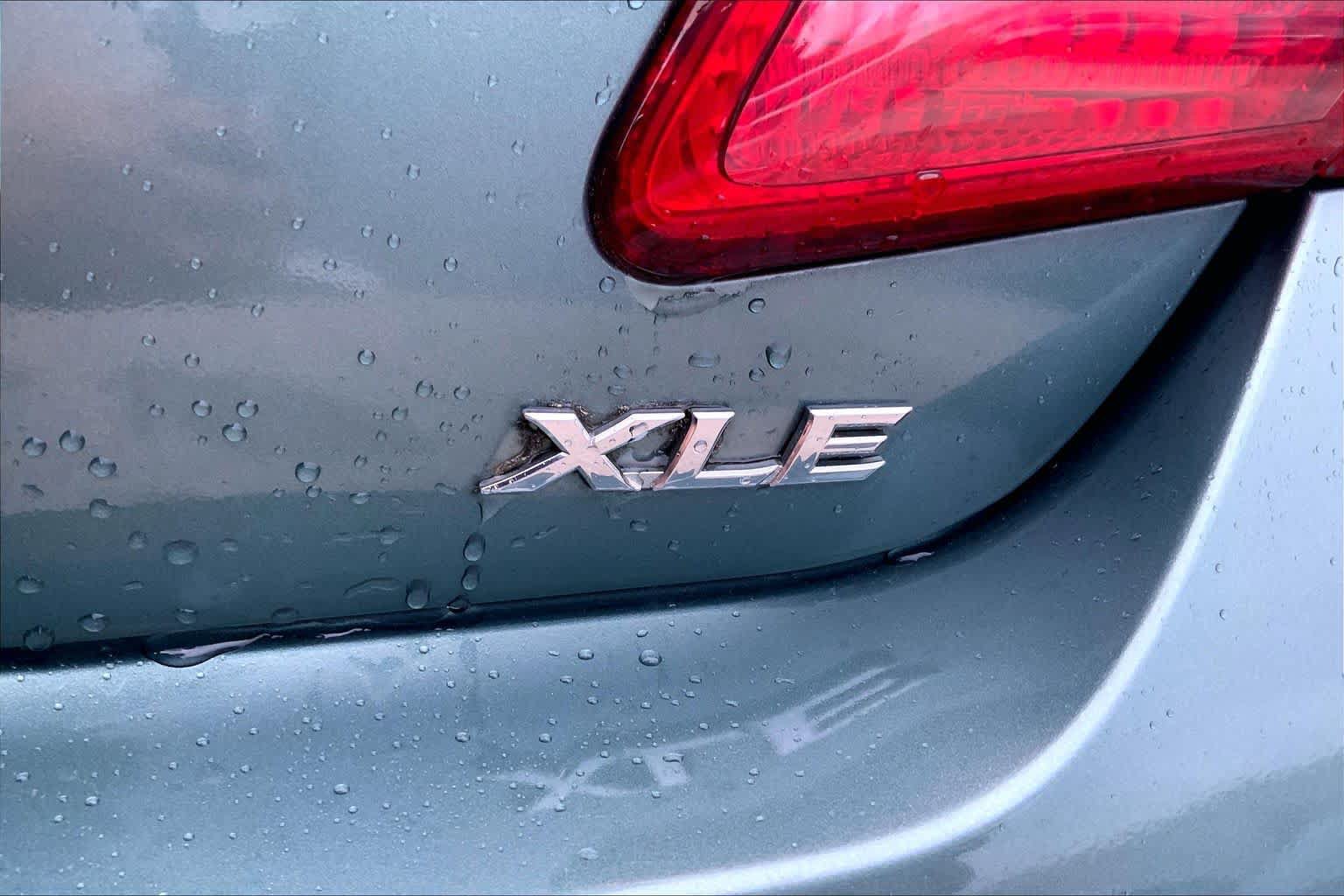 Used 2008 Toyota Camry XLE FWD image 9