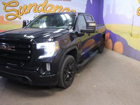 Used 2020 GMC Sierra 1500 Elevation w/ Elevation Value Package image 4