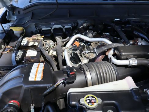 Used 2016 Ford F250 XL w/ Power Equipment Group AWD/4WD image 36