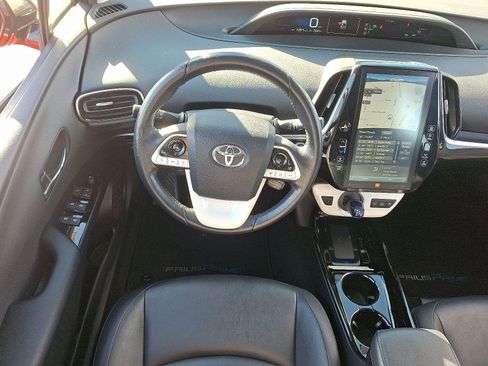 Used 2018 Toyota Prius Prime Advanced image 11