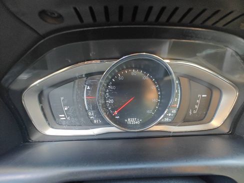Used 2015 Volvo XC60 T5 Premier w/ Proximity Package FWD image 12