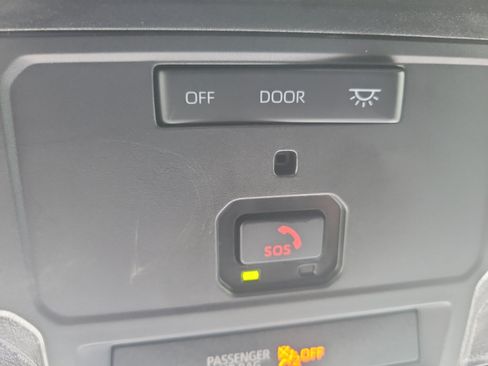 Certified 2025 Toyota Tacoma SR5 RWD image 30