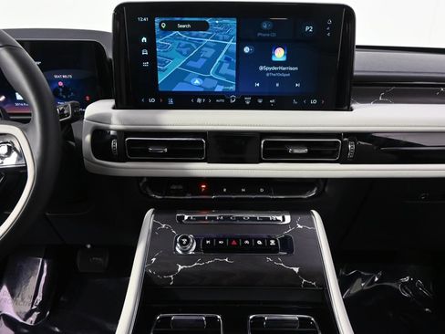 New 2026 Lincoln Aviator Black Label w/ Jet Appearance Package AWD/4WD image 27