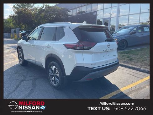 Certified 2023 Nissan Rogue SV w/ SV Premium B Package AWD/4WD image 3