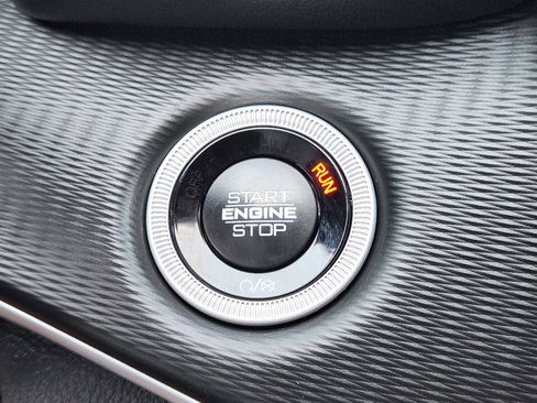 Used 2025 Jeep Grand Cherokee L Laredo w/ Luxury Tech Group I image 24