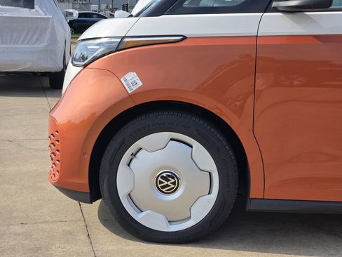 New 2025 Volkswagen ID. Buzz 1st Edition image 5