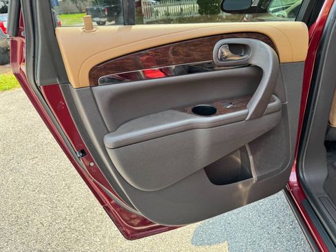 Used 2016 Buick Enclave Leather w/ Trailering Package FWD image 41