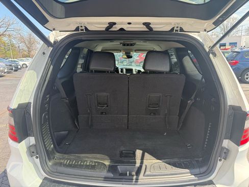 Used 2019 Dodge Durango SXT image 12