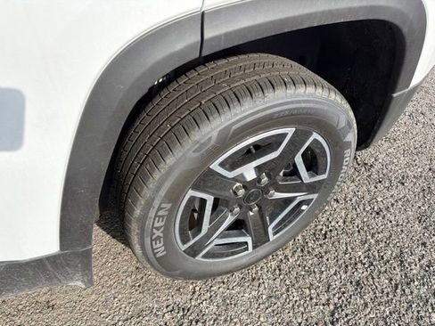 New 2026 Jeep Cherokee Laredo AWD/4WD image 6