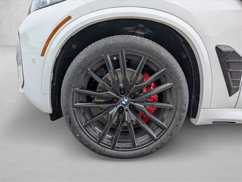 New 2026 BMW X5 xDrive40i w/ M Sport Package AWD/4WD image 10