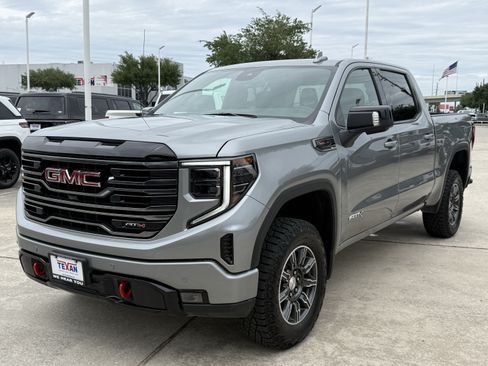 Used 2025 GMC Sierra 1500 AT4 AWD/4WD image 9