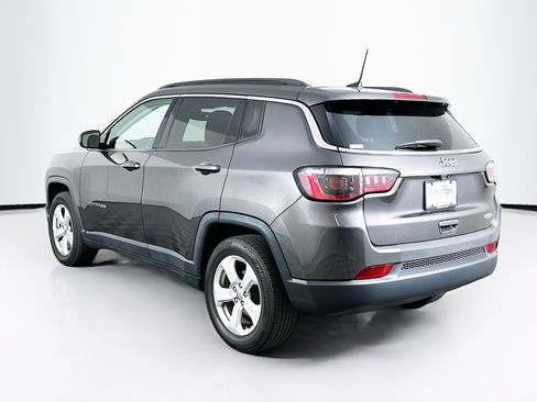 Used 2021 Jeep Compass Latitude FWD image 5