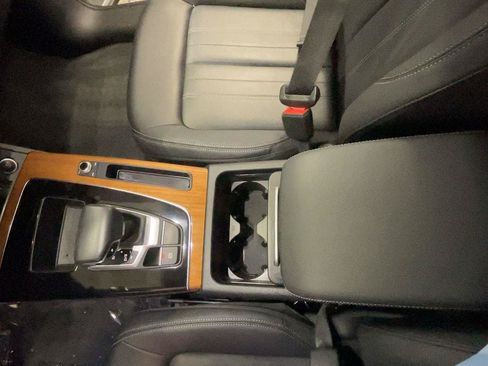 Used 2021 Audi Q5 2.0T Premium w/ Convenience Package AWD/4WD image 40