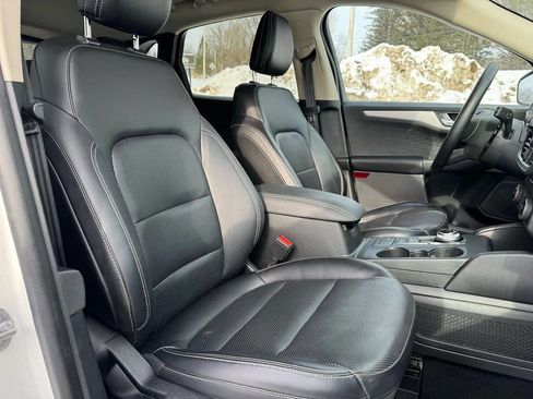 Used 2020 Ford Escape SEL image 15