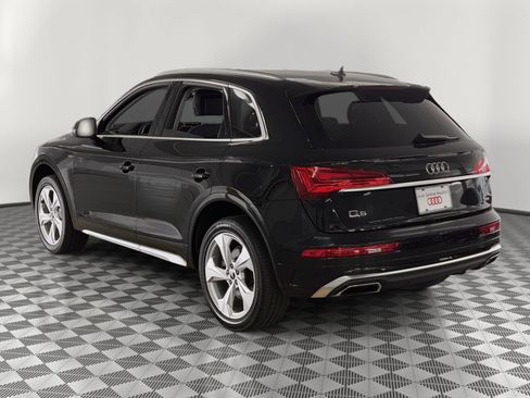Used 2023 Audi Q5 2.0T Premium Plus w/ Premium Plus Package AWD/4WD image 3