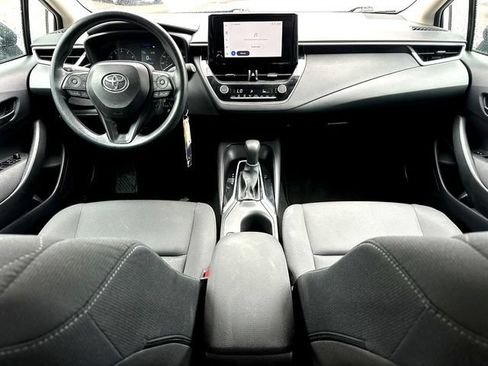 Used 2025 Toyota Corolla LE FWD image 26