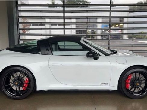 Used 2023 Porsche 911 Targa 4 GTS image 3