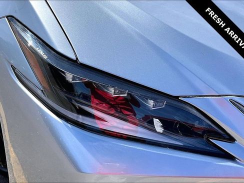 Used 2024 Lexus ES 350 F Sport w/ Accessory Package (Z2) image 31