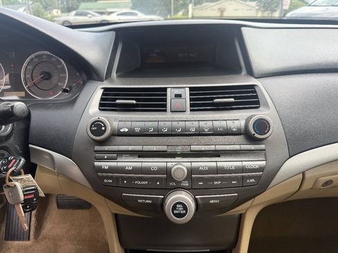Used 2012 Honda Accord LX image 17