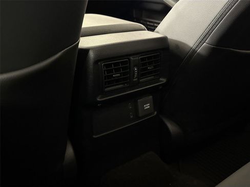 Certified 2025 Toyota 4Runner TRD Off-Road Premium AWD/4WD image 36