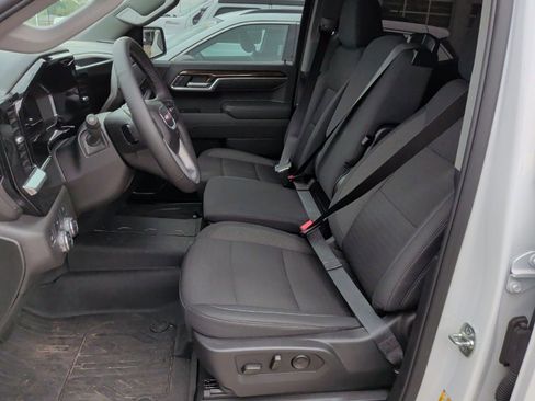 Used 2025 GMC Sierra 1500 Elevation w/ LPO, Elevation Black Package image 10