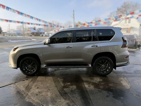 Used 2023 Lexus GX 460 Premium image 5